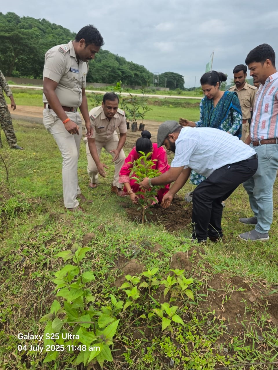 PLANTATION BY STAFFS WITH FOREST DEPARTMENT